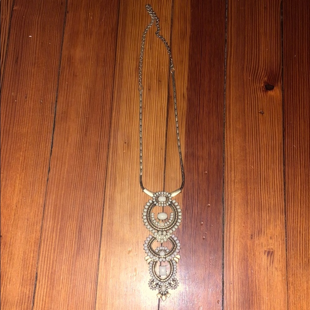 Stella and dot long gold necklace